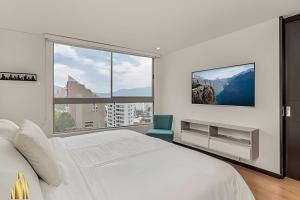 Life 1202 - Pleasant Apt in Poblado with AC