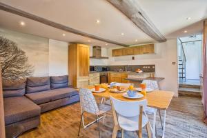 Appartements Charmant T2 avec jardin et Parking - 5 min de Bayeux : photos des chambres