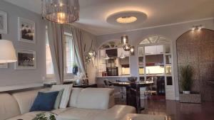 Apartments in Lovran 15143 - 3hvězdičkové hotely ve městě Lovran