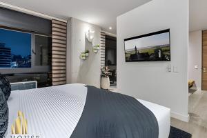 Energy 1603 - Modern Design & Prime Location AC