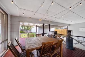 Inverloch Dual Retreat with Spa Bath 400m to Beach