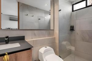 Morph 1101 - Sophisticated & brigh apt BBQ