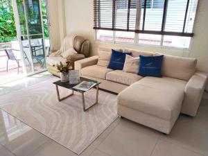 UrbanLoft Sukhumvit 5BR Bangkok 5 min BKK Hospital