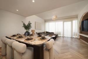 Seraya Residence 21 - 4BDR - Cozy terrace with Burj Views