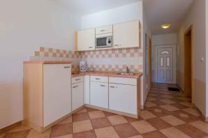 Apartments in Crikvenica 14070
