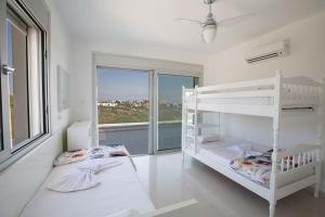 Villa Protara Chrysos - Beautiful 5 Bedroom Protaras Villa - Walking Distance