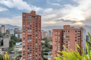 Morph 1802 - Stylish Escape in Poblado ACJacuzzi