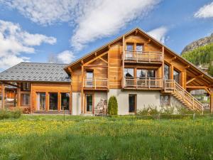 Chalet lumineux proche du centre village avec espace détente - FR-1-808-2