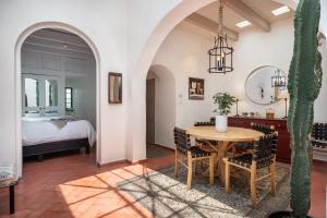 Casa Jari, 2BR Centro Home with Rooftop Terrace