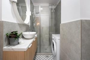 Perfect City Base - Steps from Piata Universitatii