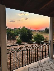 Rest & Relax holiday house in Katakolo