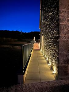 Gîte le clocher roman 14 personnes piscine et spa privatif