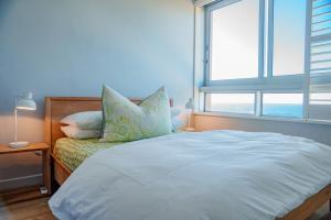 Luxury Beach Villa (On the Beach)