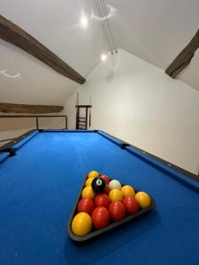 Gîte le clocher roman 14 personnes piscine et spa privatif