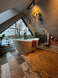 Peaceful lakefront retreat surrounded by nature