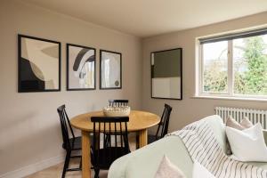 The Twickenham Wonder - Lovely 1BDR Flat with Parking