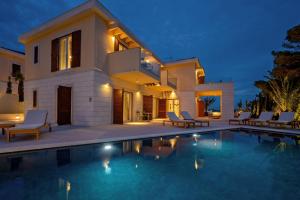 Incredibly Indulgent Hvar West Villa 5 Bedrooms Villa West Eternal Gorgeous Sea Views & Private Pool