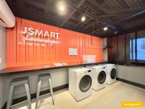 JSmart - Carolina Sucupira