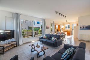 Villa Ayia Triada, Beautiful 5Bdr Villa With Pool, Close ToBeaches