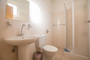 Villa Ayia Triada, Beautiful 5Bdr Villa With Pool, Close ToBeaches