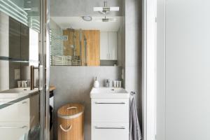 Stawy Brustmana Homly Apartment by BookingHost