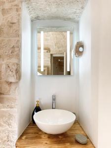 Albia - Beautifulof trulli with pool