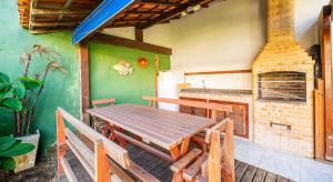 Bz99 Casa com churrasqueira e ducha, 4 suítes!