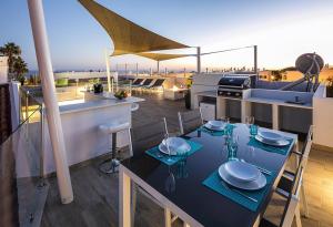 Stylish & Modern Carvoeiro Villa 2 Bedrooms Villa Benagil Stunning Views