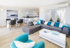 Stylish & Modern Carvoeiro Villa 2 Bedrooms Villa Benagil Stunning Views