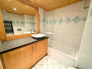 Appartements Chalet Adele - Appartement 6 personnes situe en bord de piste St Martin de Belleville MAE-4664 : photos des chambres