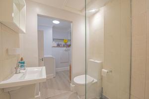 Elegant 2 Bed Flat Near Hyde Park & Paddington