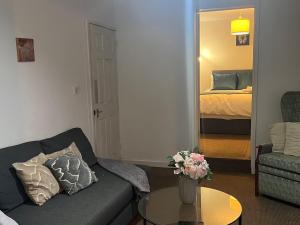 Spacious room in shared apartment Bristol