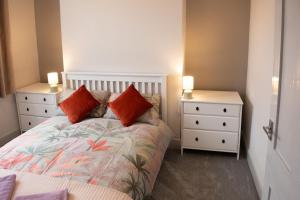 Central Garden Apartment