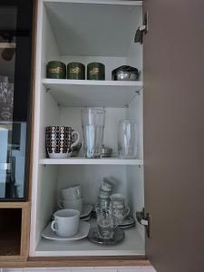 Moema novinho garagem em frente Metro Shopping