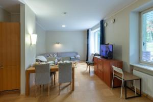 Private Entry Apt Pärnu