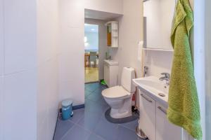 Private Entry Apt Pärnu