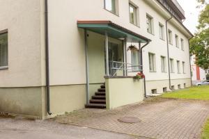 Private Entry Apt Pärnu