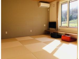 富良野 Hotel Hanafuji Inn - Vacation STAY 60995v 住宿 套房