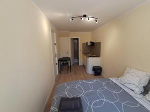 Appartements BudgetBnb Hyeres 3 : photos des chambres