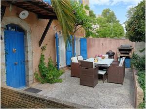 Maisons de vacances Aux 2 Cedres : Maison 3 Chambres