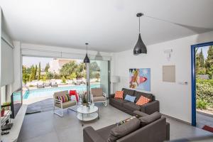 Villa Ochosto Chrysos - Stunning 5 Bedroom Protaras Villa - Close To Fig Tree