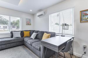 Private Yard! Retreat 6 Mi to Hard Rock Stadium