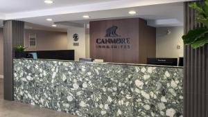 Canmore Inn & Suites