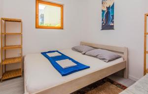 1 Bedroom Nice Apartment In Nin