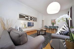 Luxury Apartment for 10 Central VATICANO SPeter Basilica AirCond NETFLIX - SKY Wifi