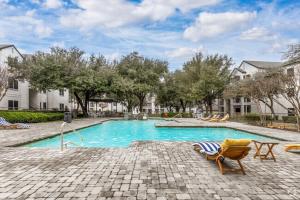 The Calvin 335 I Spacious 2 bed 1 Bath