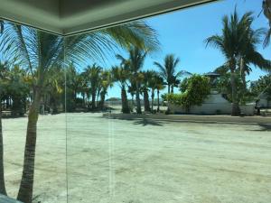 Departamentos y cabañas a pie de playa -Baraka Beach Club