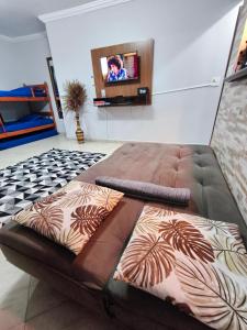 Bertioga Centro Apto 8 Pessoas, Frente Marina, Rio e Praia a 4 Min