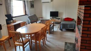 Pientalo tukikohtana lähellä Joensuuta