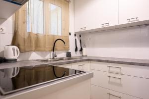 Patision cinema apartment